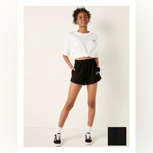 PINK High‑Waist Campus Roll‑Hemmed Shorts Sz M – Casual Athleisure Staple